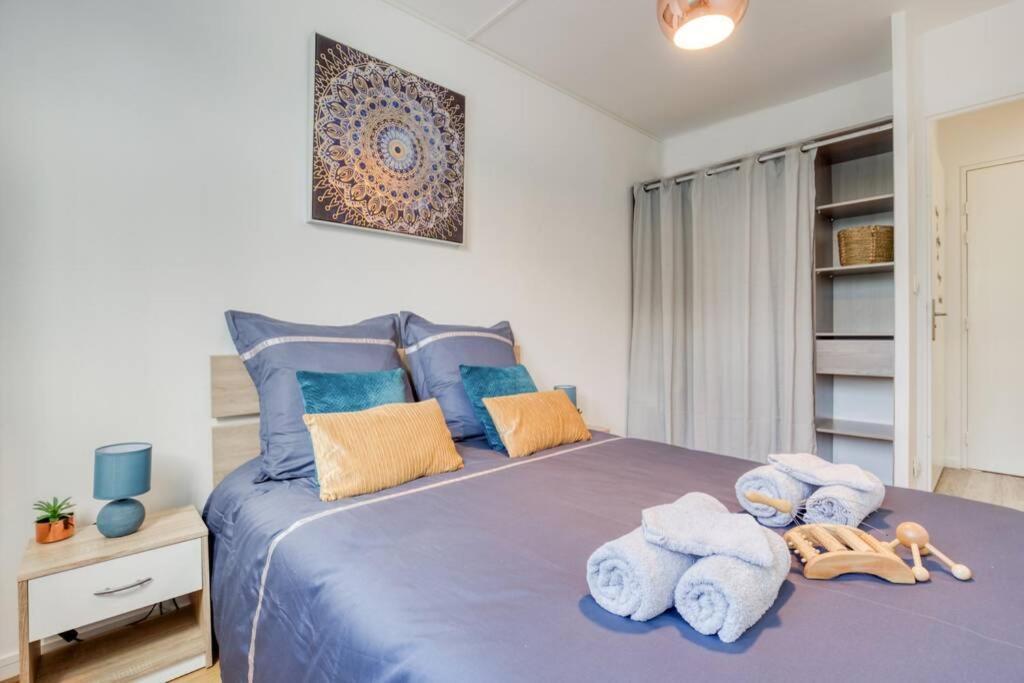 L'Elysee - Easy Check-In - Arrivee Autonome - Place Parking Privative - T2 Surequipe - Wifi - Netflix Apartment Courcouronnes Ngoại thất bức ảnh